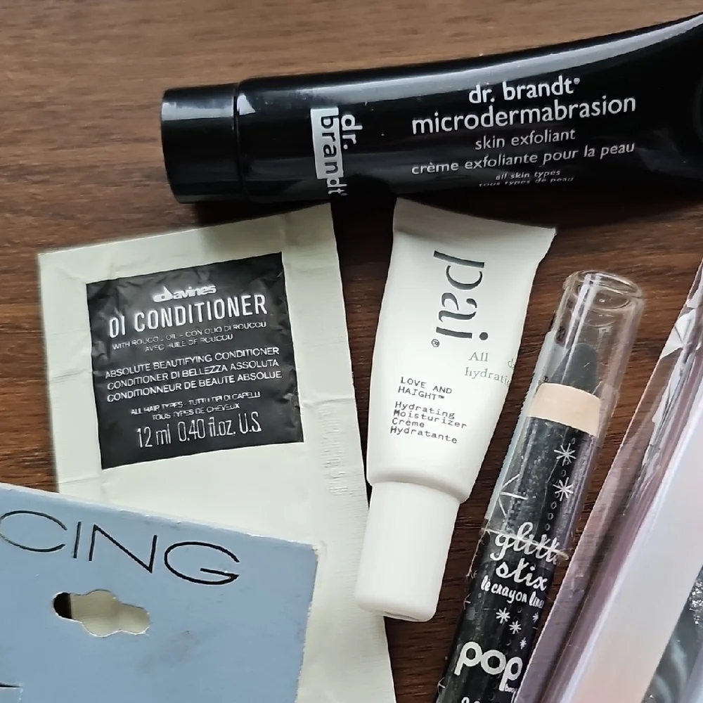 Dr. Brandt Black Microdermabrasion Tubes Beauty Samples Earrings Press-on Nails